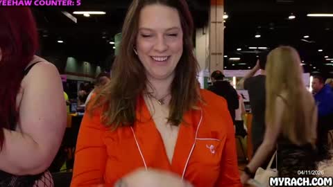 Snapshot of rach_oneill chatting on 11, 4, 2026 Rach ONeill online show from 11, 4, 2026
