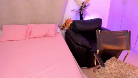 natalia  -  online show from 8, 11, 2025