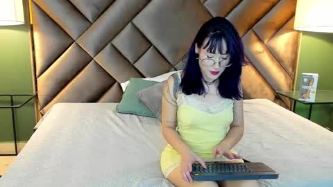 Snapshot of rache_roth chatting on 30, 4, 2026 Rachel online show from 30, 4, 2026
