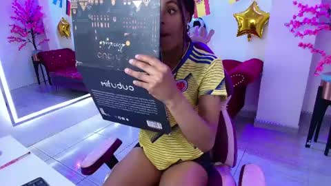 Snapshot of rachel__pretty chatting on 16, 6, 2026 Rachel online show from 16, 6, 2026