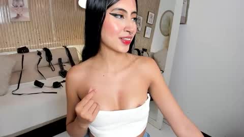 RACHEL ES online show from 21, 11, 2025