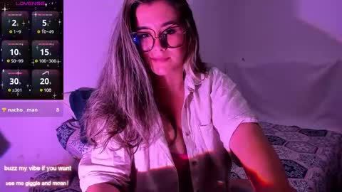 Snapshot of rachel_fo chatting on 18, 12, 2024 Rachel Foss online show from 18, 12, 2024