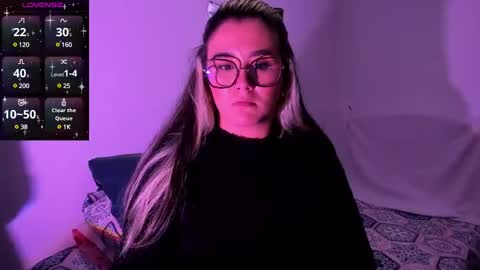 Snapshot of rachel_fo chatting on 20, 12, 2024 Rachel Foss online show from 20, 12, 2024