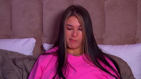 RachellSimpson online show from 4, 2, 2025