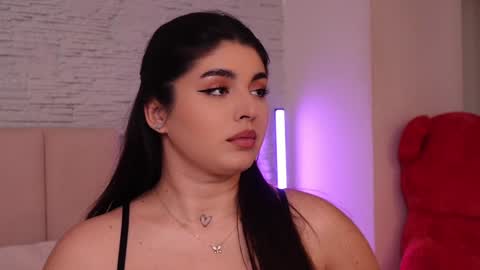 RachelSwaan online show from 8, 1, 2025