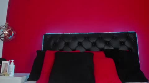 Snapshot of radiant_sapphire chatting on 7, 12, 2024 radiant_sapphire online show from 7, 12, 2024