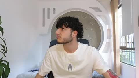 R A F A E L online show from 26, 10, 2025