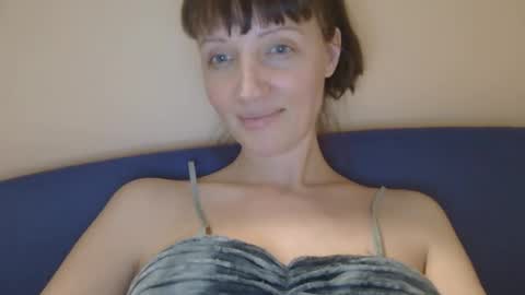 Rafaella online show from 6, 4, 2026