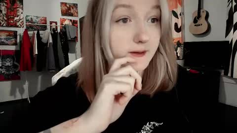 Snapshot of raiingurl chatting on 30, 9, 2025 Kate online show from 30, 9, 2025