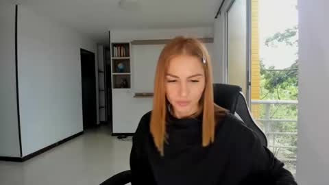 Jennyindependent model . online show from 15, 2, 2025