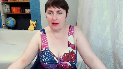 Snapshot of rainbowladyy chatting on 7, 12, 2024 rainbowladyy online show from 7, 12, 2024