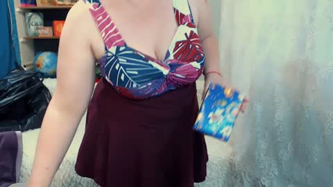 Snapshot of rainbowladyy chatting on 31, 12, 2024 rainbowladyy online show from 31, 12, 2024