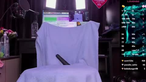 Laura online show from 22, 2, 2025