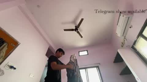 Snapshot of raju_smith chatting on 24, 11, 2025 raju_smith online show from 24, 11, 2025