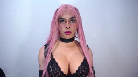Snapshot of ramonasmit chatting on 7, 10, 2025 RamonaSmit online show from 7, 10, 2025