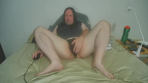 Snapshot of rando1235 chatting on 3, 10, 2025 rando1235 online show from 3, 10, 2025