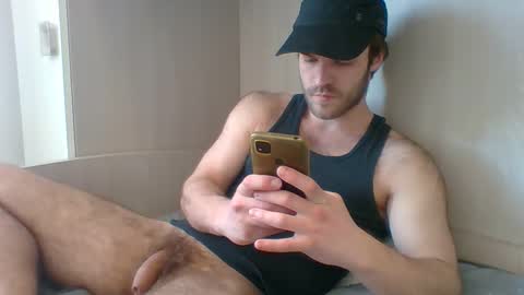 Snapshot of randomguy_42 chatting on 22, 4, 2026 randomguy_42 online show from 22, 4, 2026