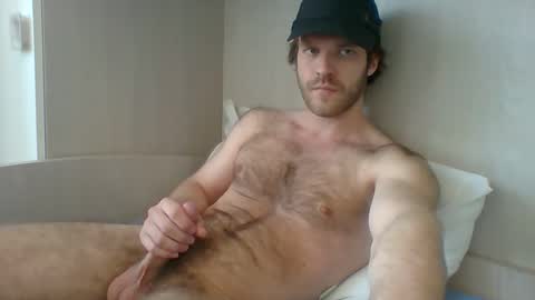 Snapshot of randomguy_42 chatting on 27, 5, 2026 randomguy_42 online show from 27, 5, 2026