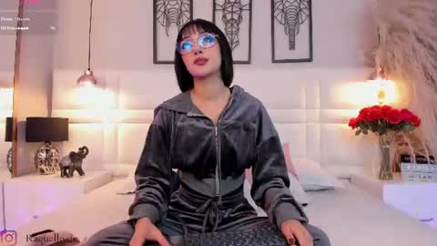 Snapshot of raquelhyde_ chatting on 21, 6, 2026 raquel Hyde online show from 21, 6, 2026