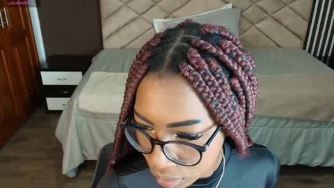 Raquel online show from 21, 2, 2025