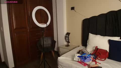 Raquel online show from 12, 10, 2025