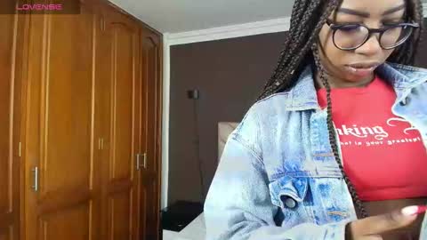 Raquel online show from 16, 10, 2025