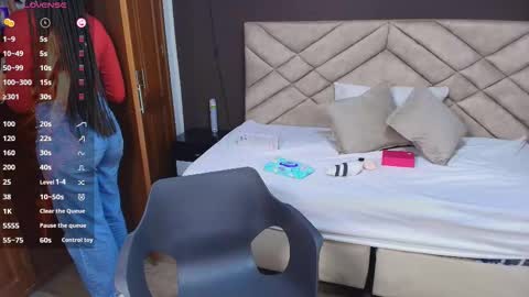 Raquel online show from 22, 11, 2025