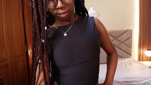 Raquel online show from 24, 3, 2026