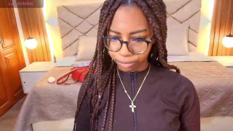 Snapshot of raqueljones_ chatting on 25, 4, 2026 Raquel online show from 25, 4, 2026