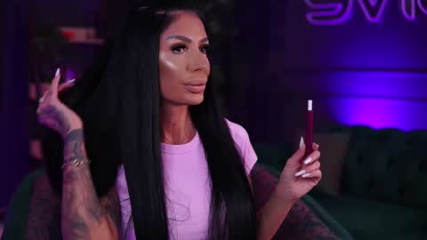 Raquelle online show from 15, 12, 2024