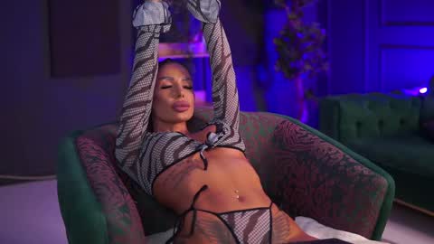 Raquelle online show from 14, 1, 2025