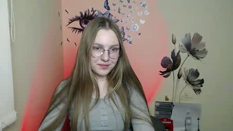 Snapshot of raspberry0101 chatting on 17, 12, 2024 raspberry0101 online show from 17, 12, 2024