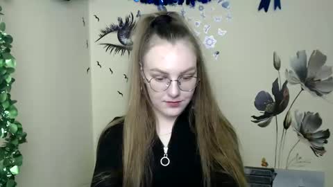 Snapshot of raspberry0101 chatting on 24, 12, 2024 raspberry0101 online show from 24, 12, 2024