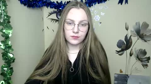 Snapshot of raspberry0101 chatting on 25, 12, 2024 raspberry0101 online show from 25, 12, 2024