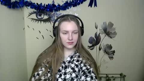 Snapshot of raspberry0101 chatting on 7, 1, 2025 raspberry0101 online show from 7, 1, 2025