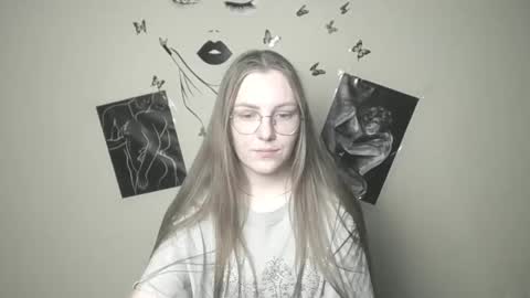 Snapshot of raspberry0101 chatting on 7, 1, 2025 raspberry0101 online show from 7, 1, 2025