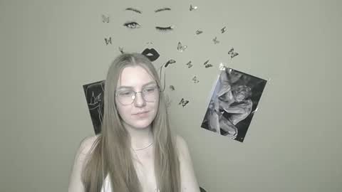 Snapshot of raspberry0101 chatting on 31, 1, 2025 raspberry0101 online show from 31, 1, 2025
