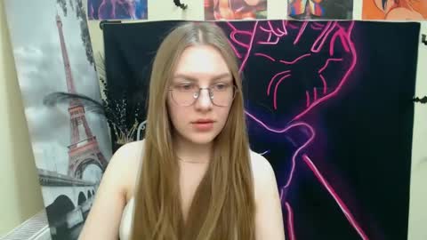 Snapshot of raspberry0101 chatting on 8, 3, 2025 raspberry0101 online show from 8, 3, 2025