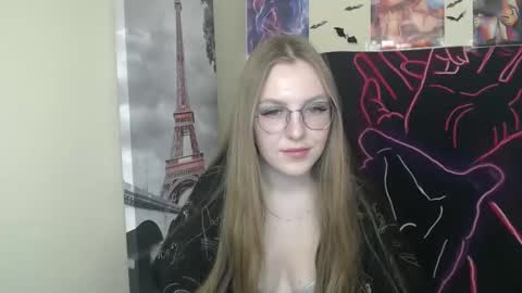 Snapshot of raspberry0101 chatting on 11, 9, 2025 raspberry0101 online show from 11, 9, 2025
