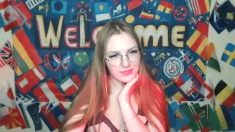 Snapshot of raspberry0101 chatting on 18, 9, 2025 raspberry0101 online show from 18, 9, 2025