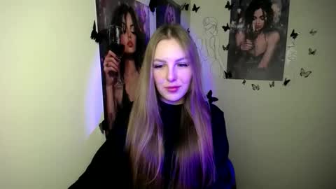 Snapshot of raspberry0101 chatting on 5, 10, 2025 raspberry0101 online show from 5, 10, 2025