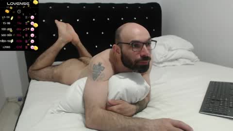 Snapshot of raul27big chatting on 1, 5, 2026 RaulWildBoy27 online show from 1, 5, 2026