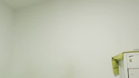 Snapshot of raven20081024 chatting on 21, 11, 2025 raven20081024 online show from 21, 11, 2025