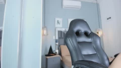 Snapshot of raven_jade_ chatting on 1, 11, 2025 raven_jade_ online show from 1, 11, 2025