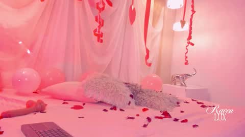 RAVEN online show from 15, 2, 2026