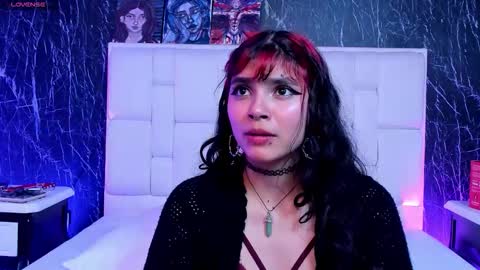 Snapshot of raven_roxx chatting on 18, 10, 2025 Raven 1030pm to 530am Colombia hour online show from 18, 10, 2025