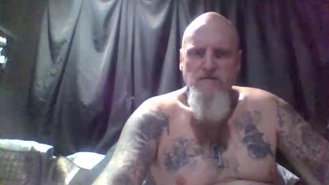 ravens18816981 online show from 18, 12, 2025