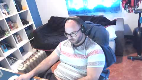 ravingr3d3 online show from 5, 3, 2025