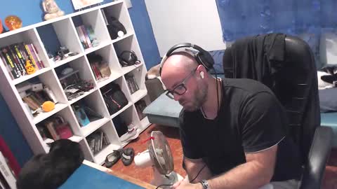 ravingr3d3 online show from 20, 10, 2025