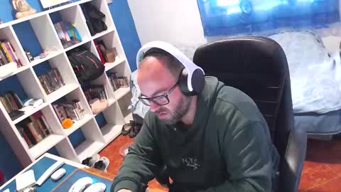 ravingr3d3 online show from 17, 2, 2026